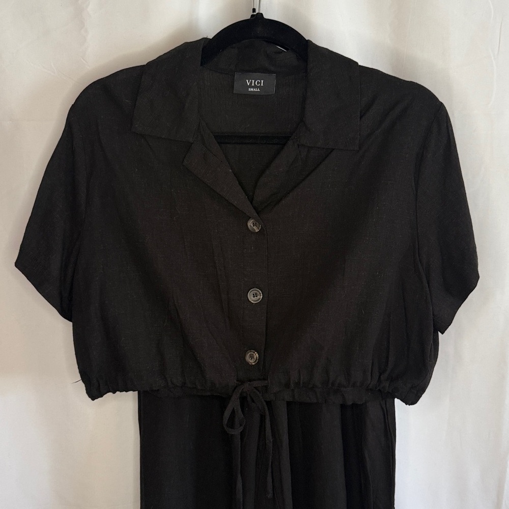 NEW VICI Linen Gabbie Short Sleeve Button Up Top and High Rise Pants Outfit Set - Picture 10 of 16